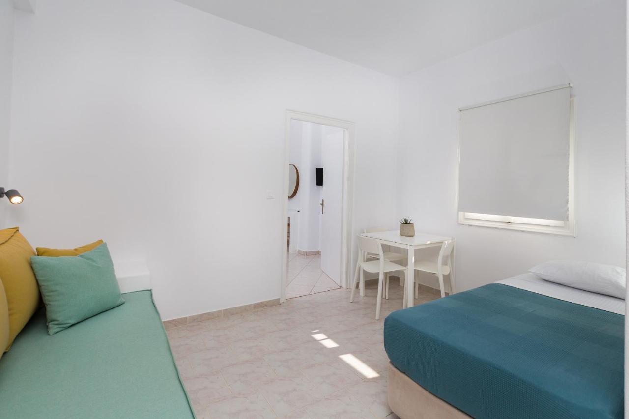 La Mer Seaside Apartments Drios Eksteriør bilde