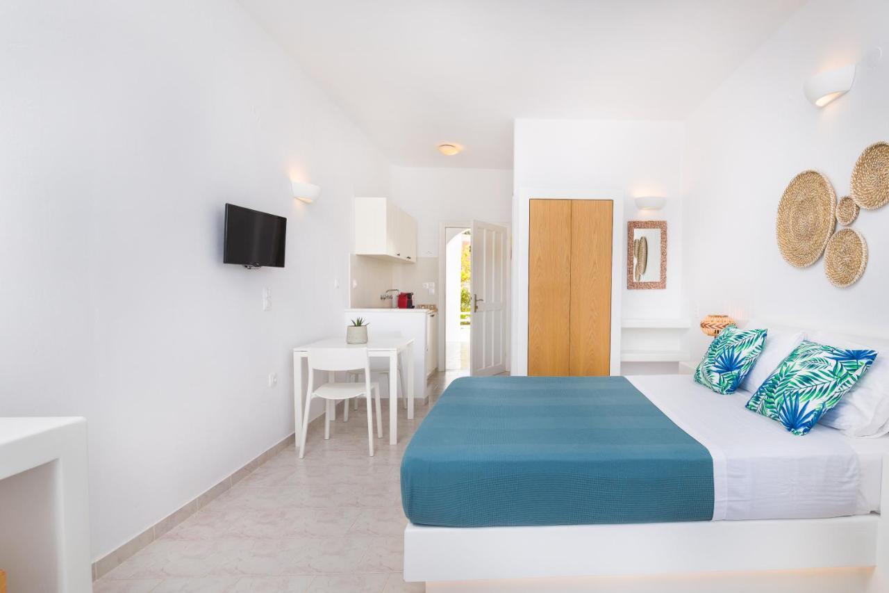 La Mer Seaside Apartments Drios Eksteriør bilde
